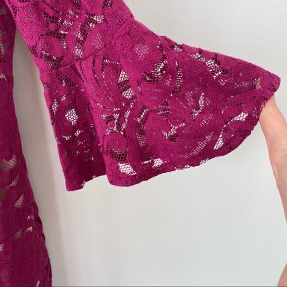 Vince Camuto lace midi dress with bell sleeves and v-back - Picture 4 of 11